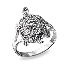 Серебряное кольцо «Черепашка» с марказитом