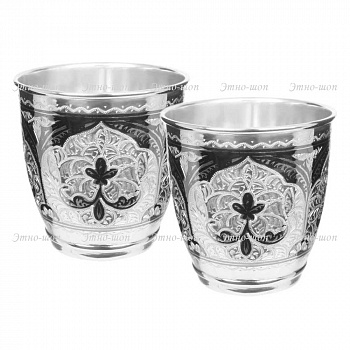 Набор из двух серебряных стаканов «Восточные»